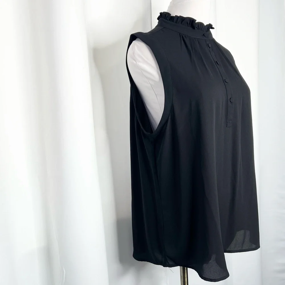 ❗️NWT❗️J.CREW Sleeveless Button Front Ruffleneck Top